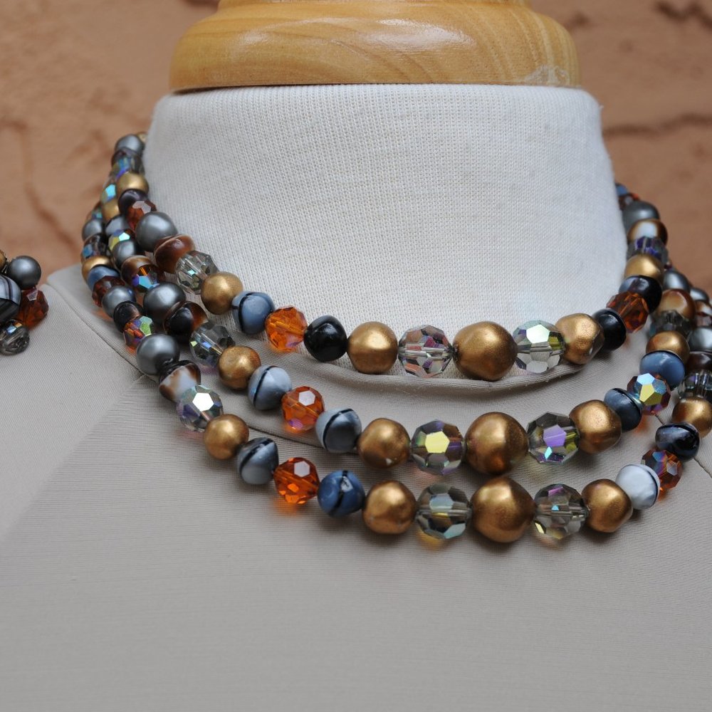 Vintage Laguna Necklace and Earrings - Picture 2 of 6